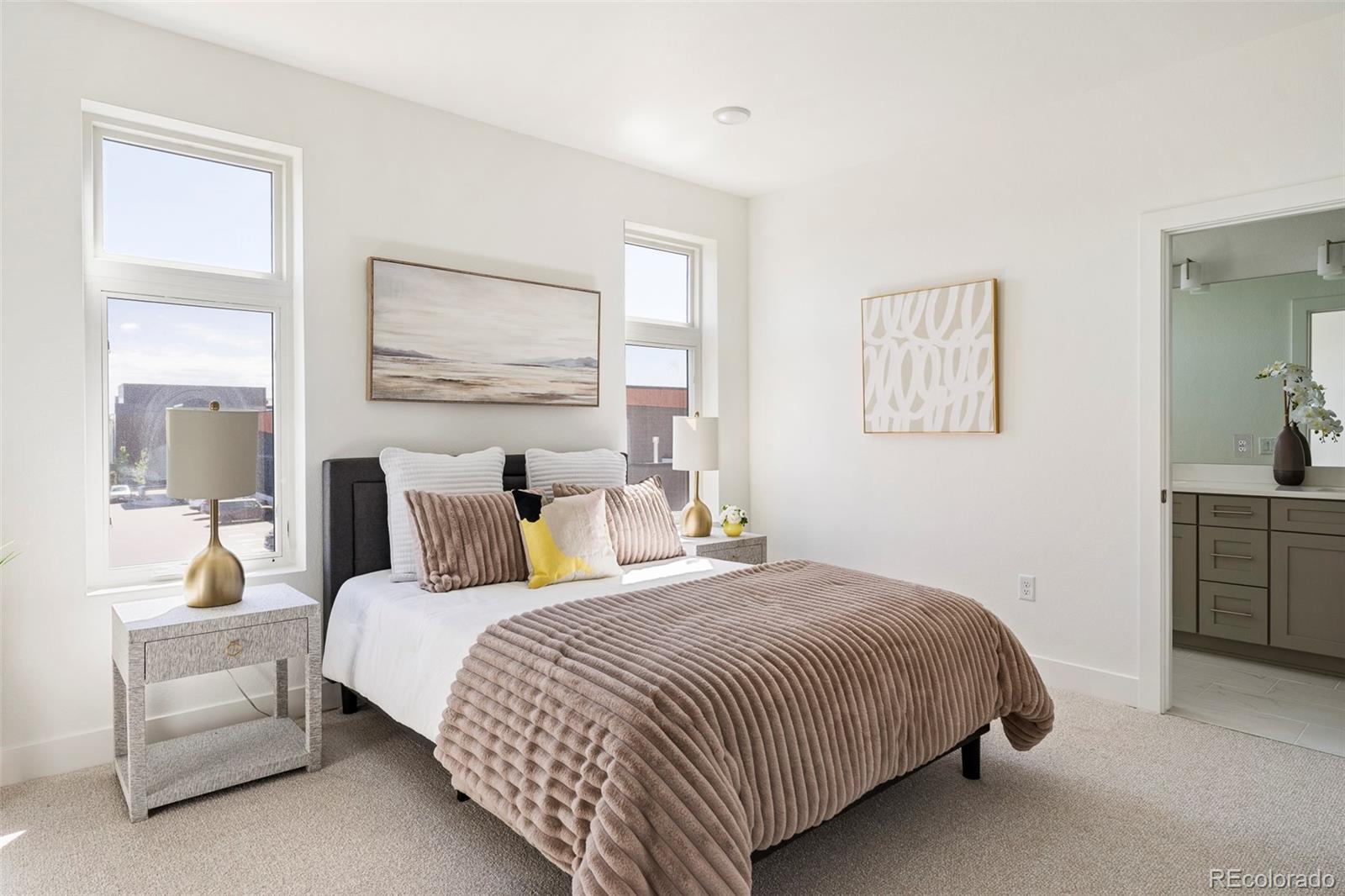 MLS Image #6 for 22  oneida court,denver, Colorado
