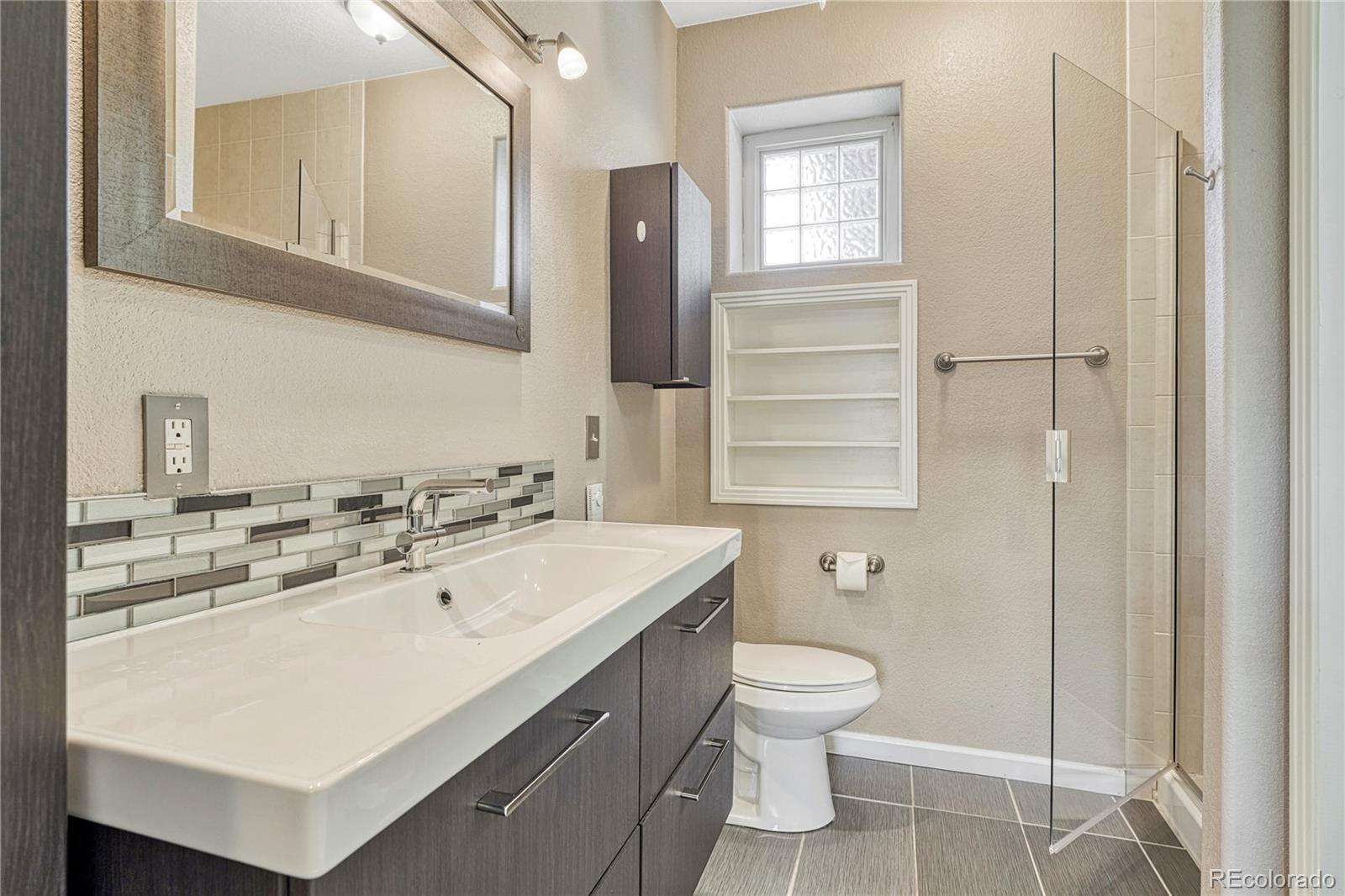 MLS Image #20 for 980 s locust street,denver, Colorado