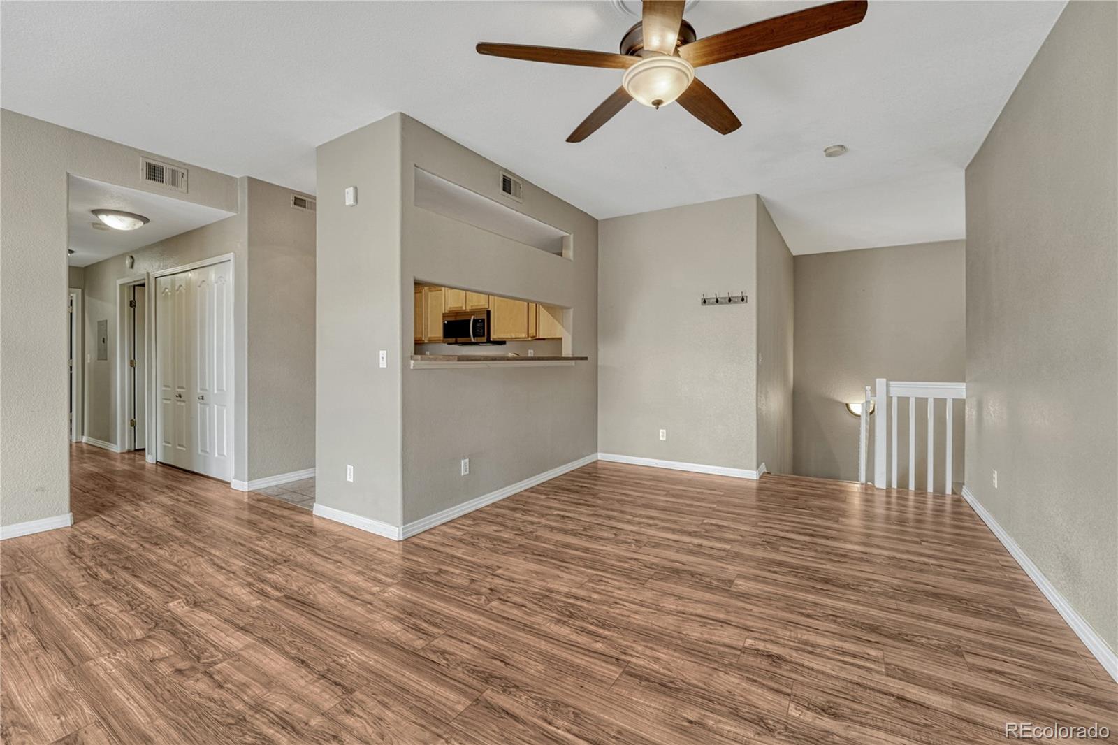 MLS Image #7 for 980 s locust street,denver, Colorado