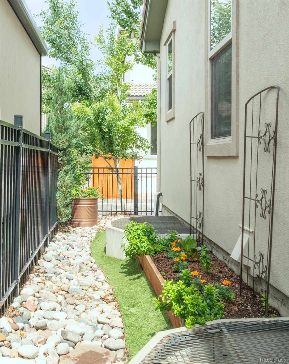 MLS Image #38 for 3143  elmira street,denver, Colorado