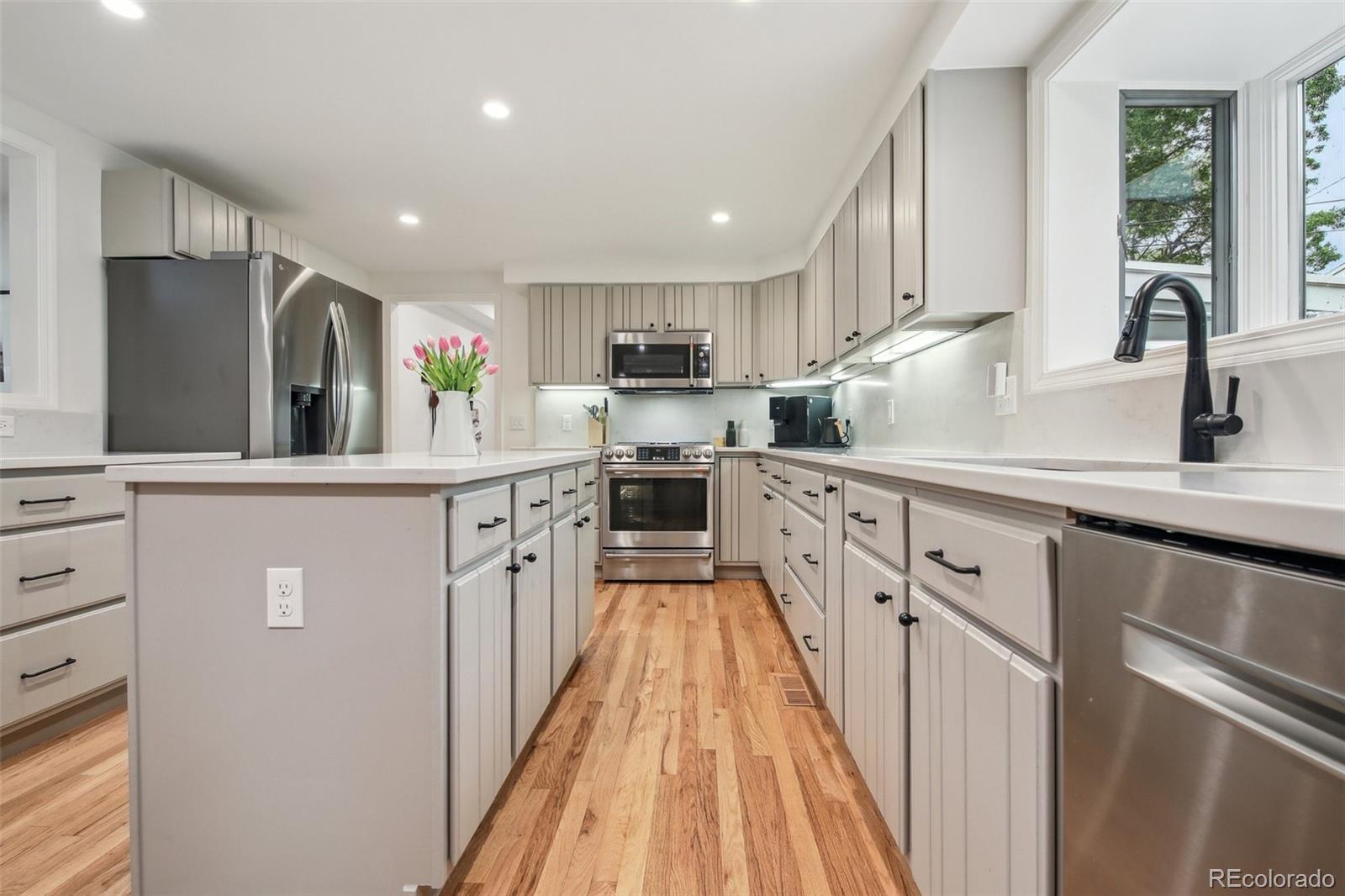MLS Image #10 for 632  wyoming street,golden, Colorado