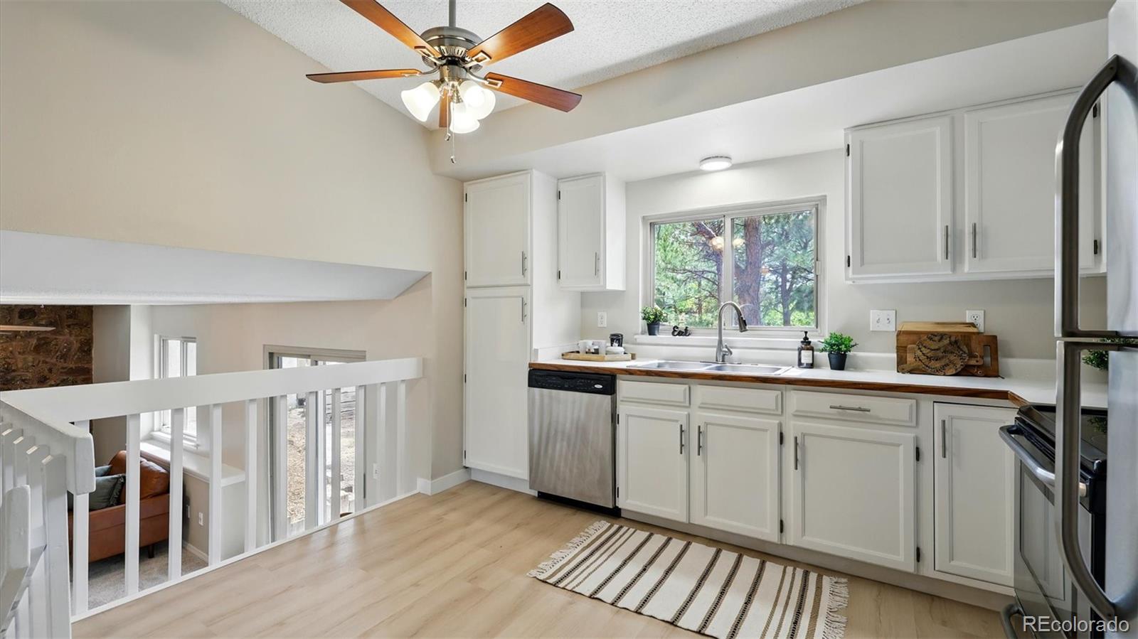 MLS Image #11 for 959  pulpit rock circle,colorado springs, Colorado