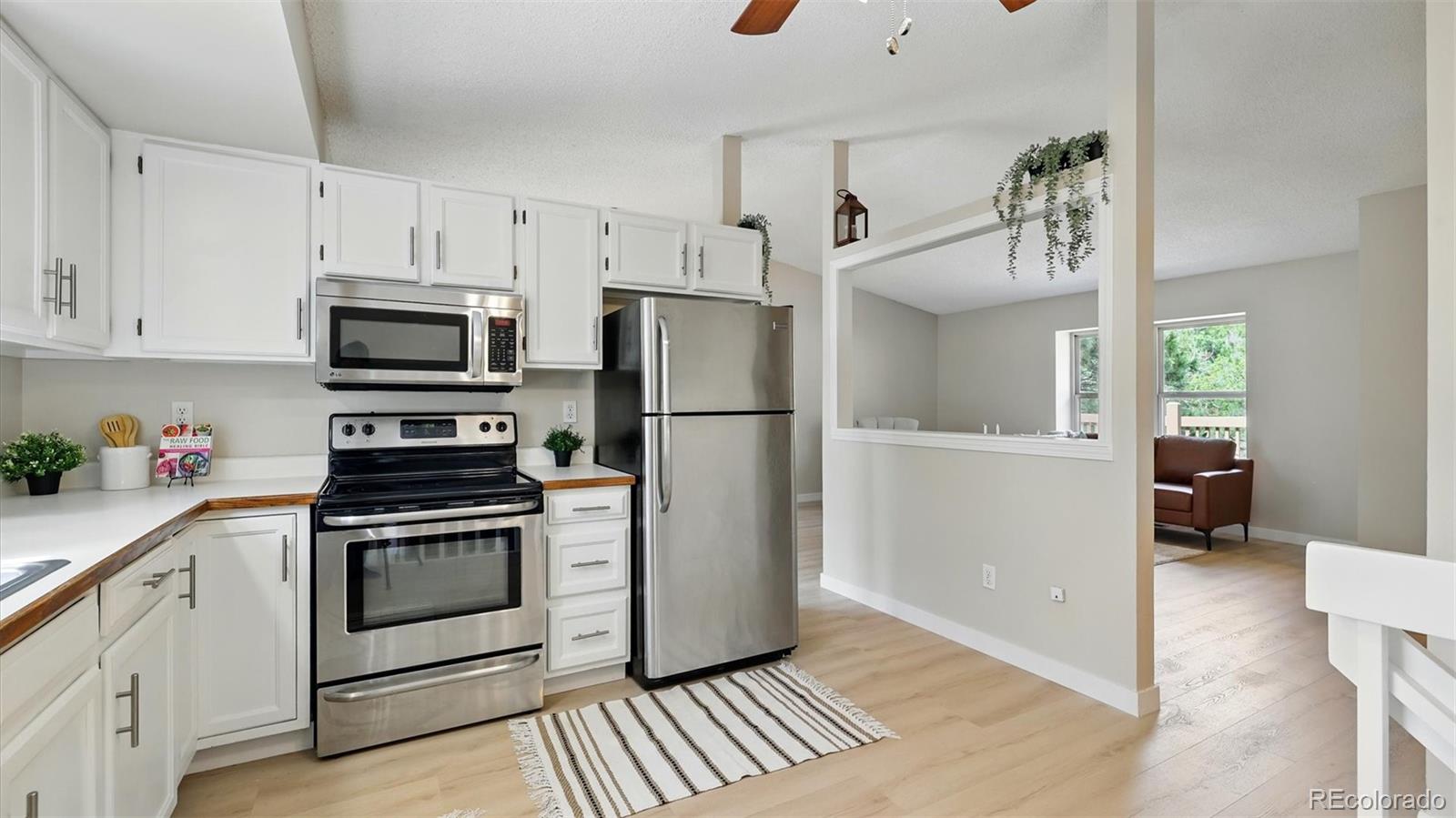 MLS Image #12 for 959  pulpit rock circle,colorado springs, Colorado