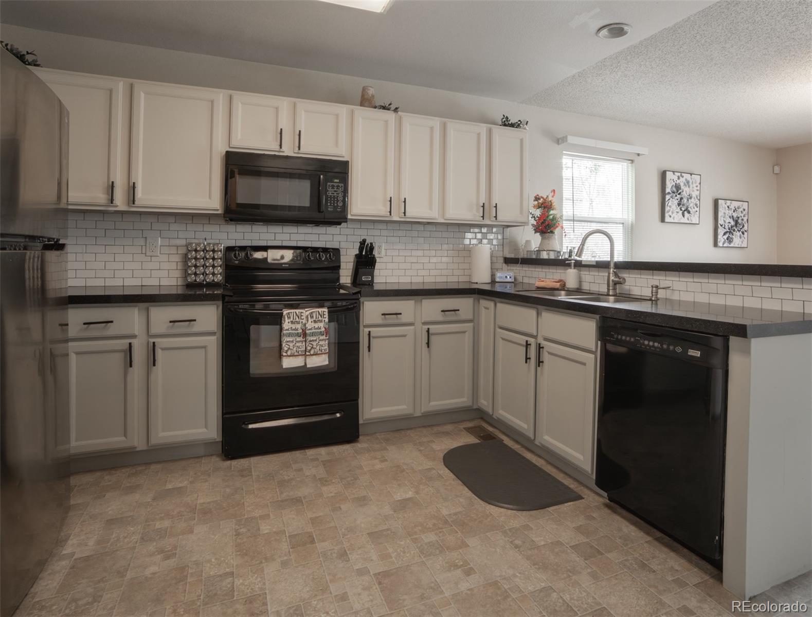 MLS Image #8 for 5015  copen drive,colorado springs, Colorado