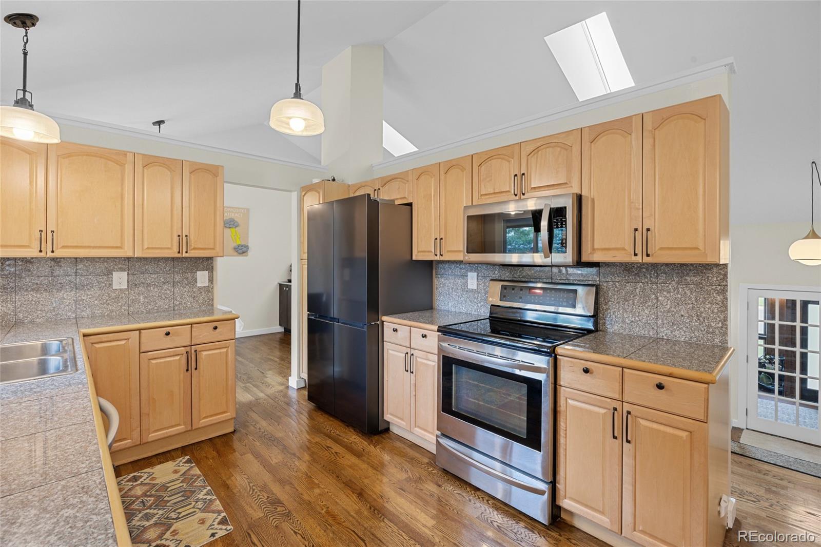MLS Image #12 for 11035 e berry avenue,englewood, Colorado