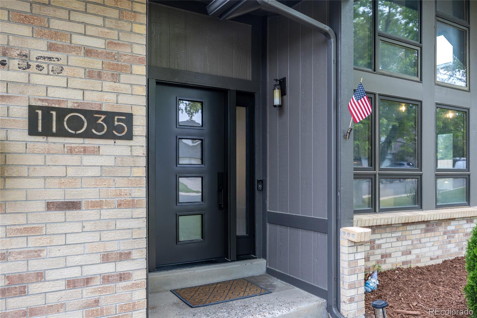 MLS Image #2 for 11035 e berry avenue,englewood, Colorado