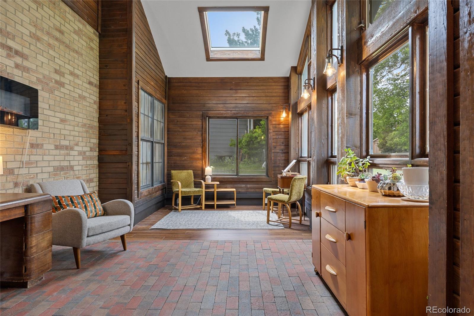 MLS Image #4 for 11035 e berry avenue,englewood, Colorado