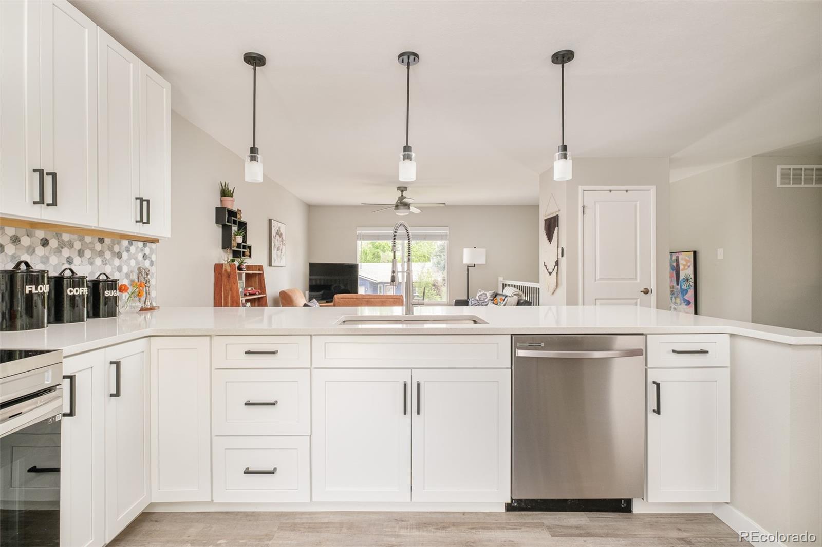 MLS Image #11 for 2027 s welch circle,lakewood, Colorado
