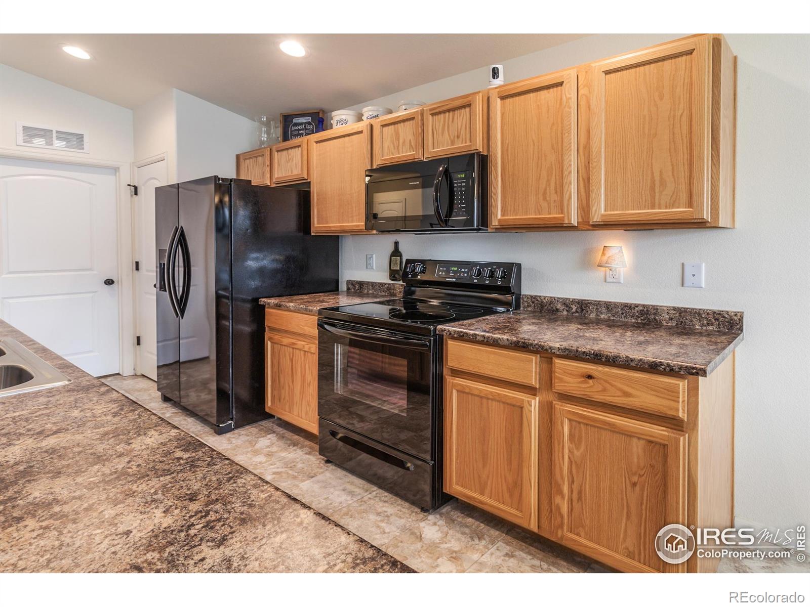 MLS Image #16 for 944  maplebrook drive,windsor, Colorado