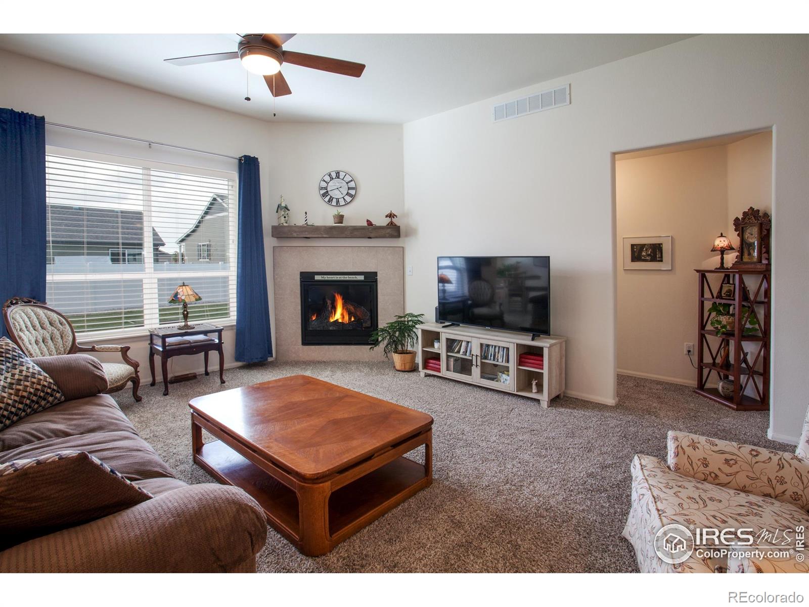 MLS Image #4 for 944  maplebrook drive,windsor, Colorado