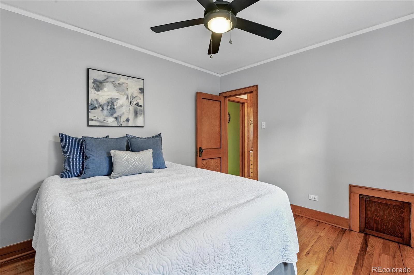 MLS Image #18 for 3611 n vine street,denver, Colorado
