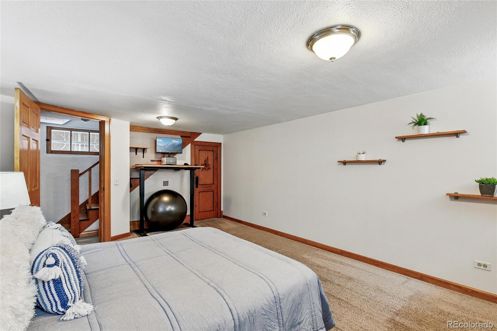 MLS Image #27 for 3611 n vine street,denver, Colorado