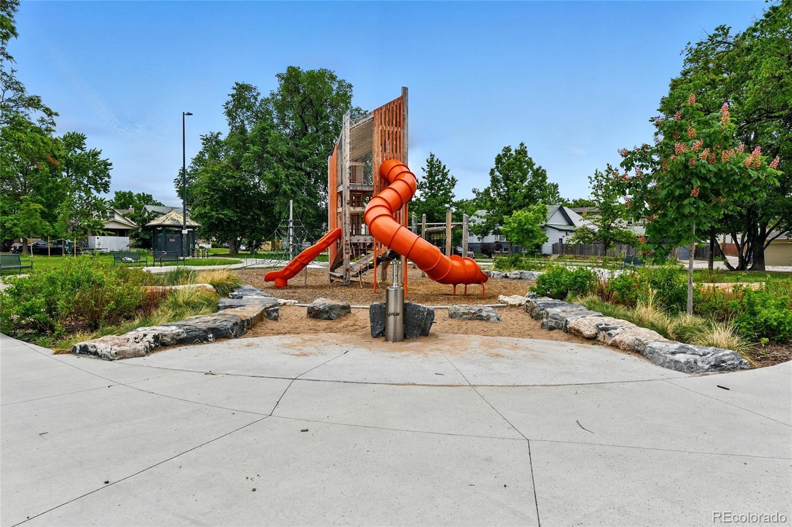 MLS Image #42 for 3611 n vine street,denver, Colorado