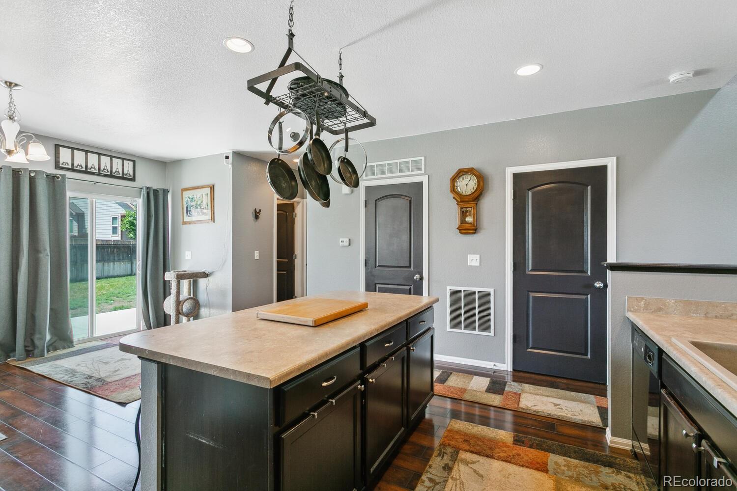 MLS Image #9 for 9919  memphis street,commerce city, Colorado