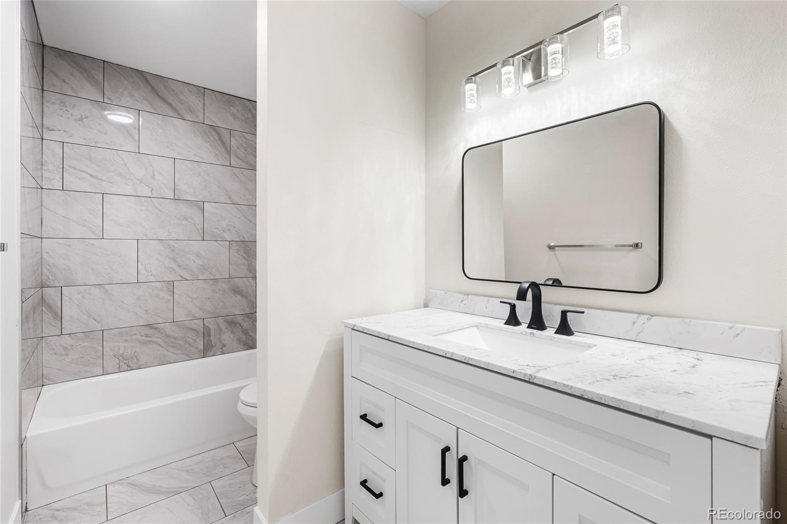 MLS Image #12 for 1519 s sable boulevard,aurora, Colorado