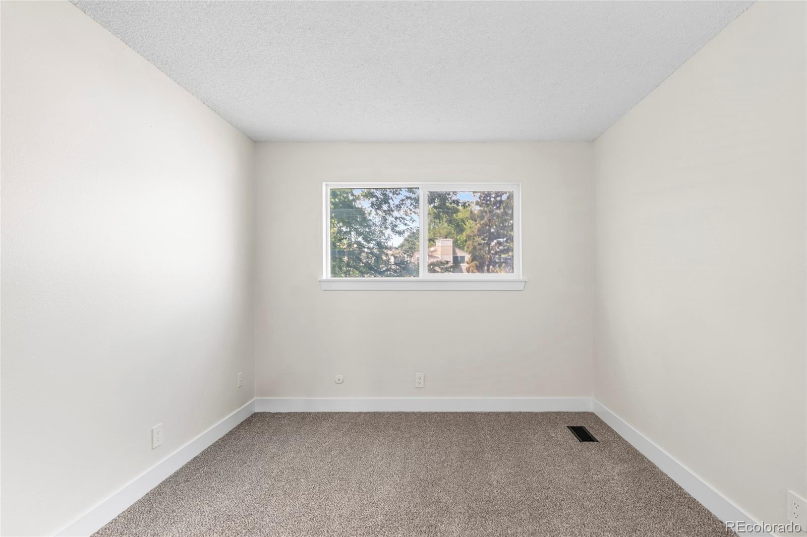 MLS Image #14 for 1519 s sable boulevard,aurora, Colorado