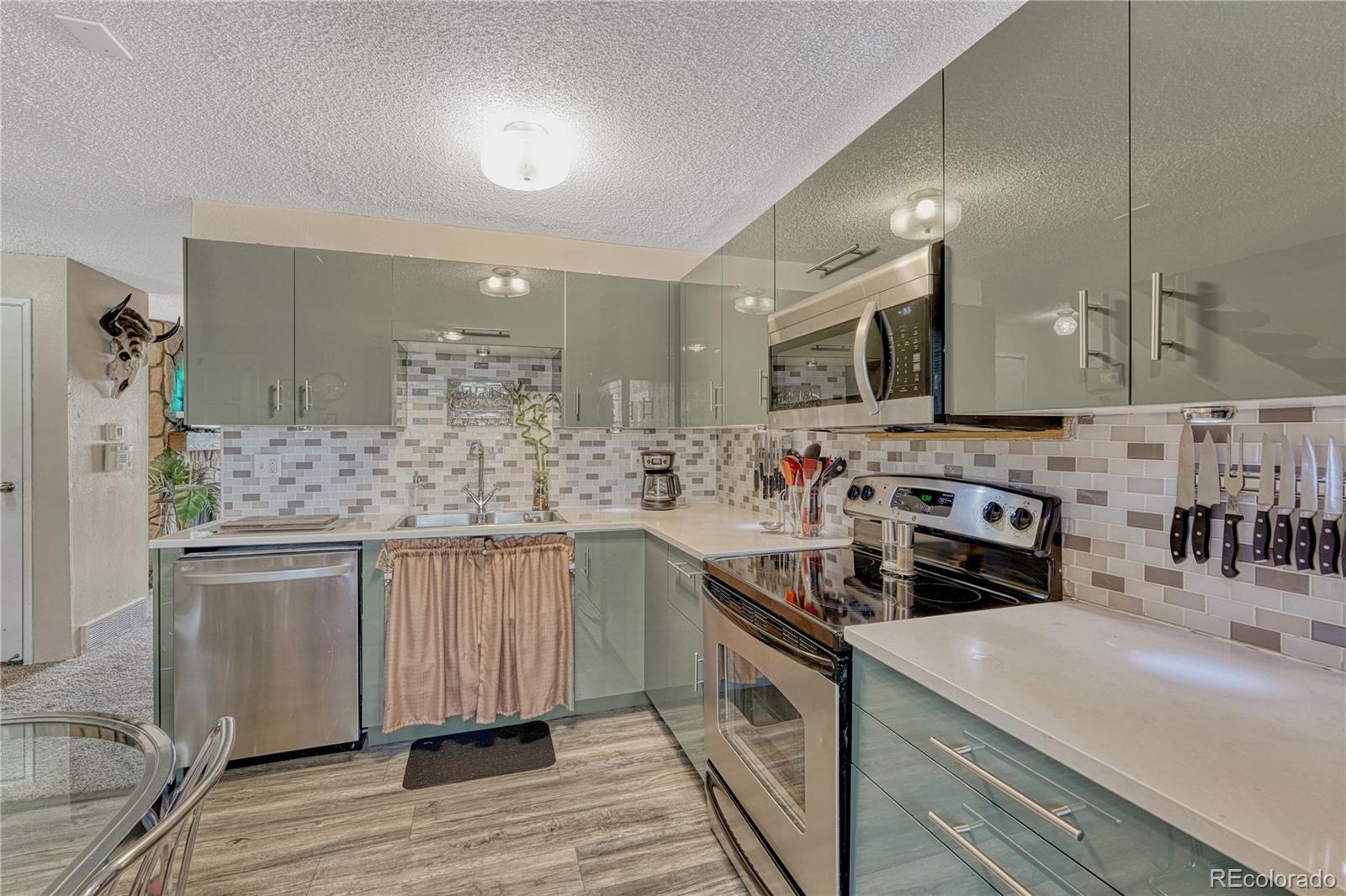 MLS Image #4 for 14034 e utah circle,aurora, Colorado