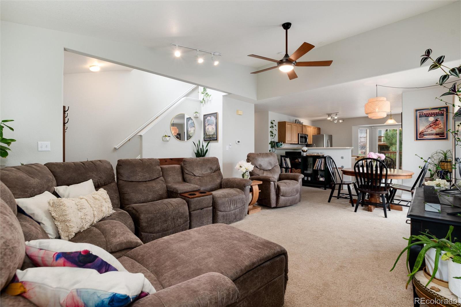 MLS Image #5 for 8129  locust drive,littleton, Colorado