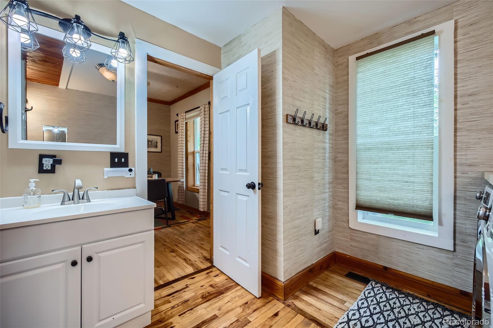 MLS Image #16 for 738 e cache la poudre street,colorado springs, Colorado