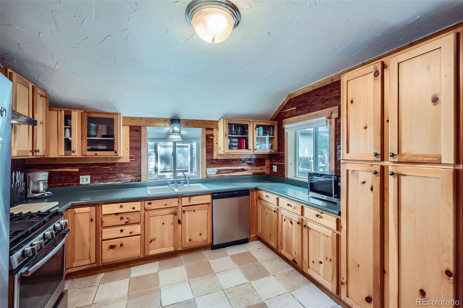 MLS Image #19 for 738 e cache la poudre street,colorado springs, Colorado