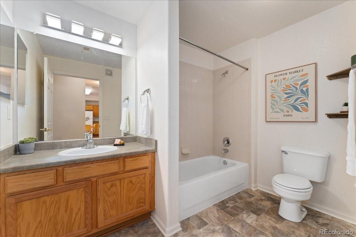 MLS Image #13 for 16848 e gunnison drive,aurora, Colorado