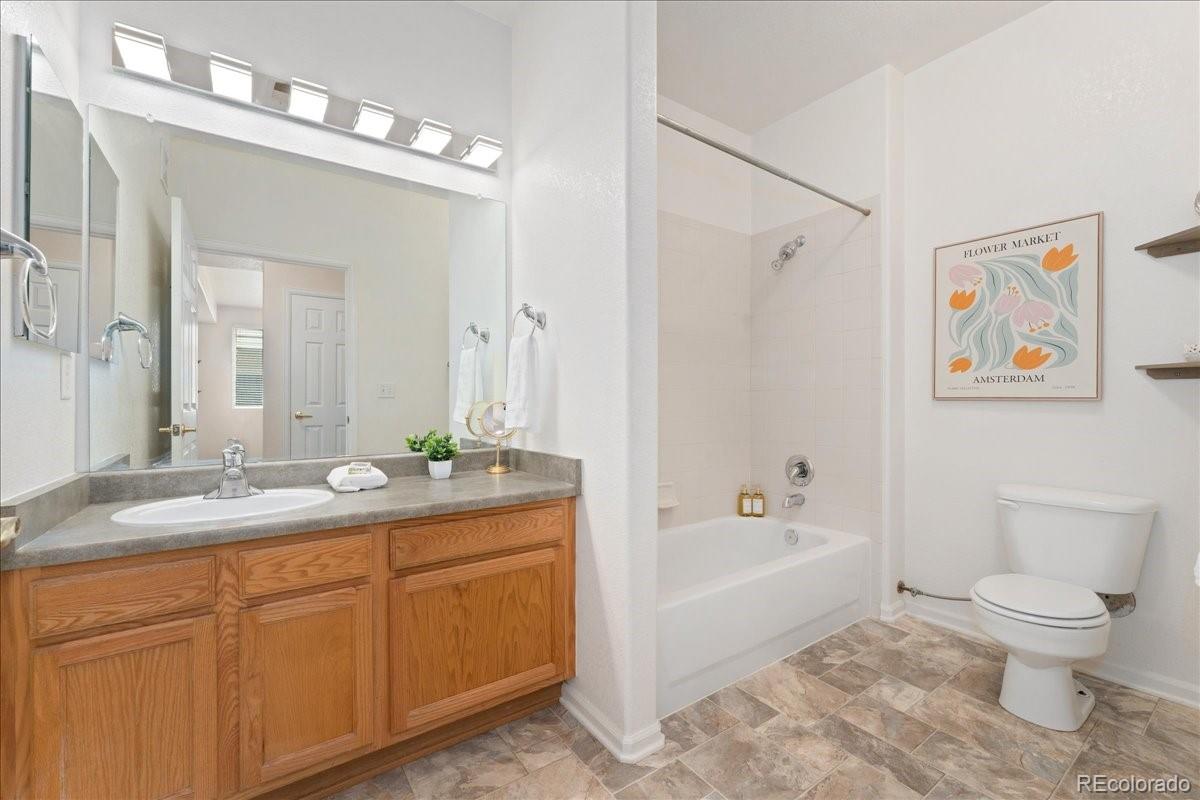 MLS Image #18 for 16848 e gunnison drive,aurora, Colorado