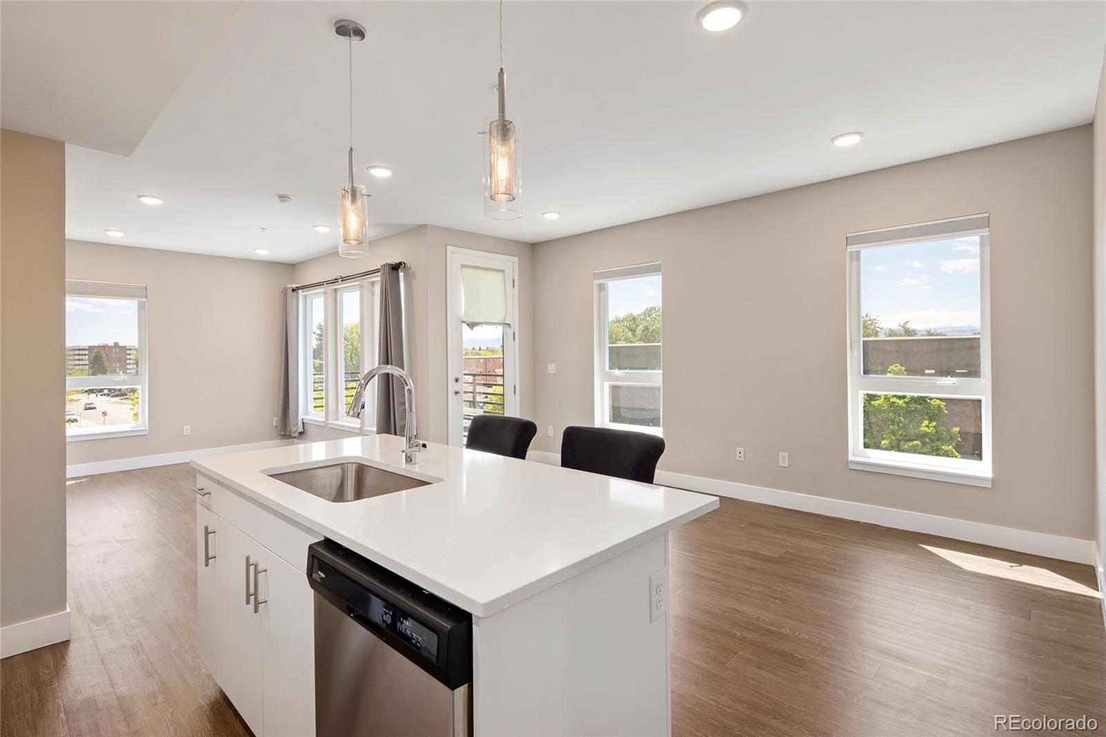 CMA Image for 2374 S University Boulevard,Denver, Colorado