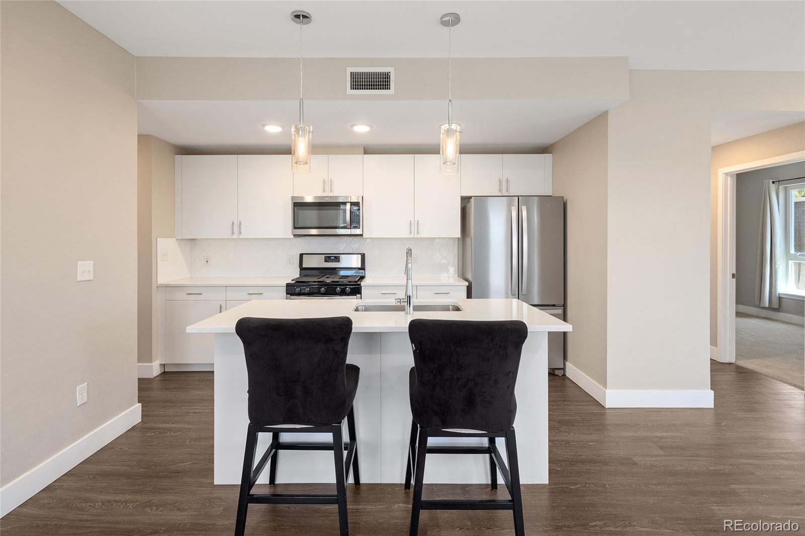 MLS Image #12 for 2374 s university boulevard,denver, Colorado