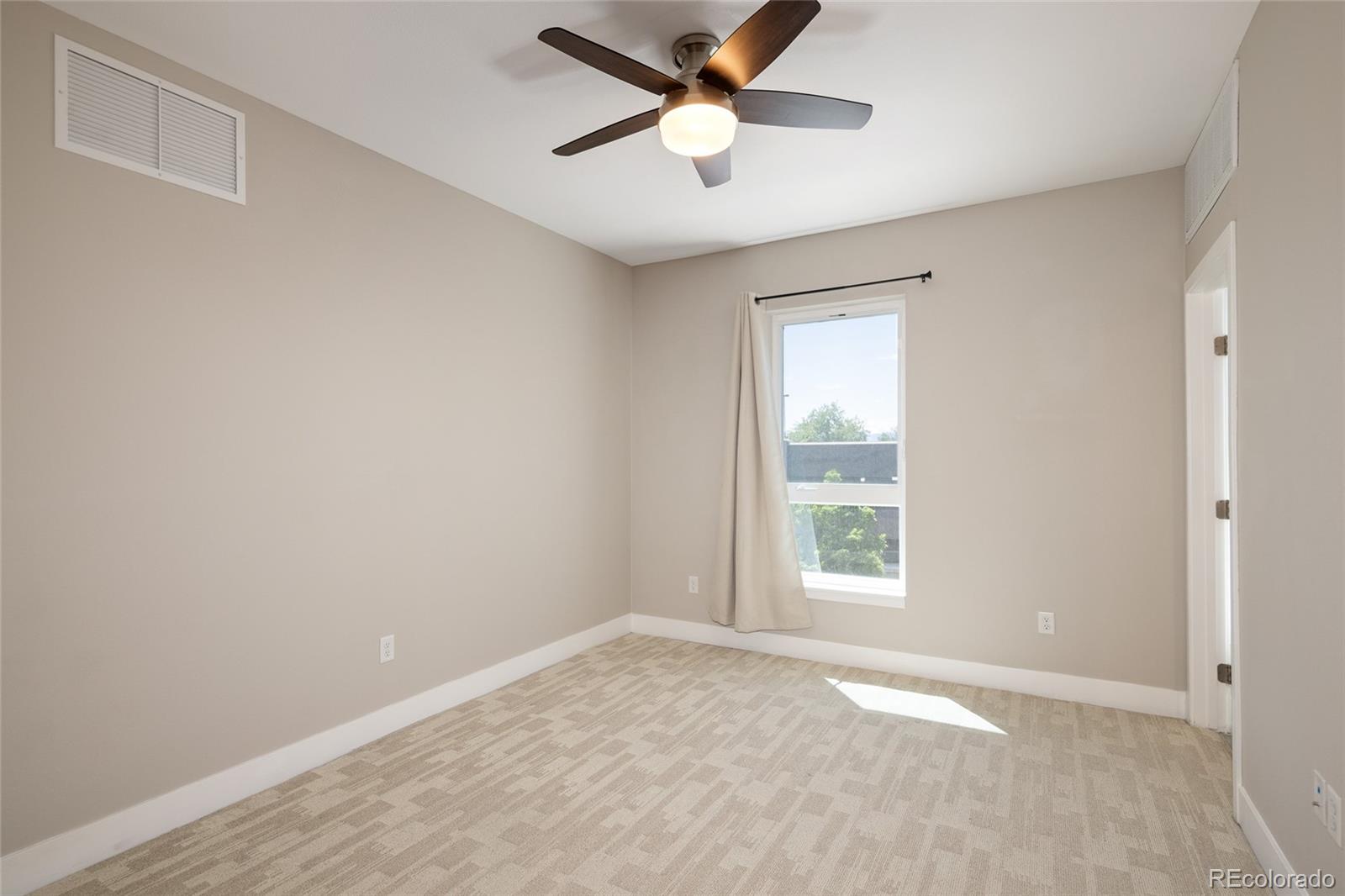 MLS Image #20 for 2374 s university boulevard,denver, Colorado