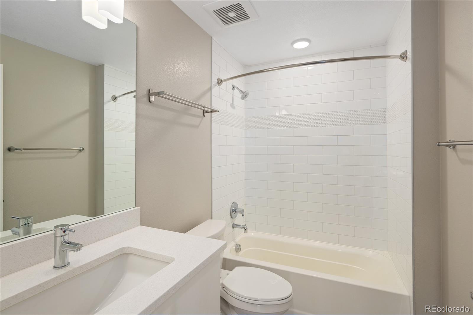 MLS Image #24 for 2374 s university boulevard,denver, Colorado