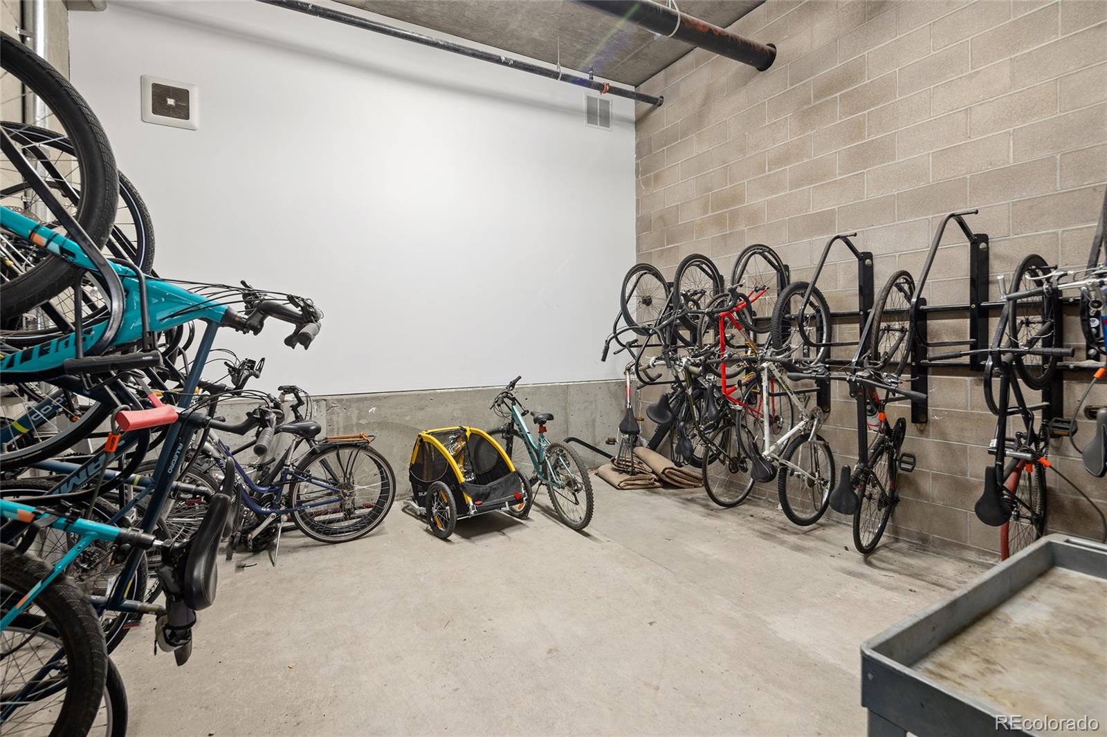 MLS Image #29 for 2374 s university boulevard,denver, Colorado