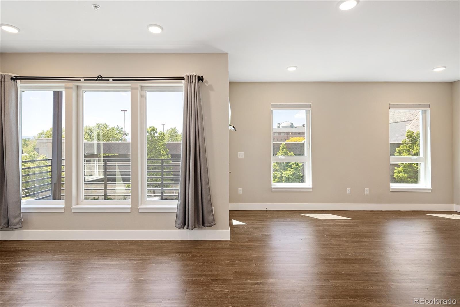 MLS Image #3 for 2374 s university boulevard,denver, Colorado