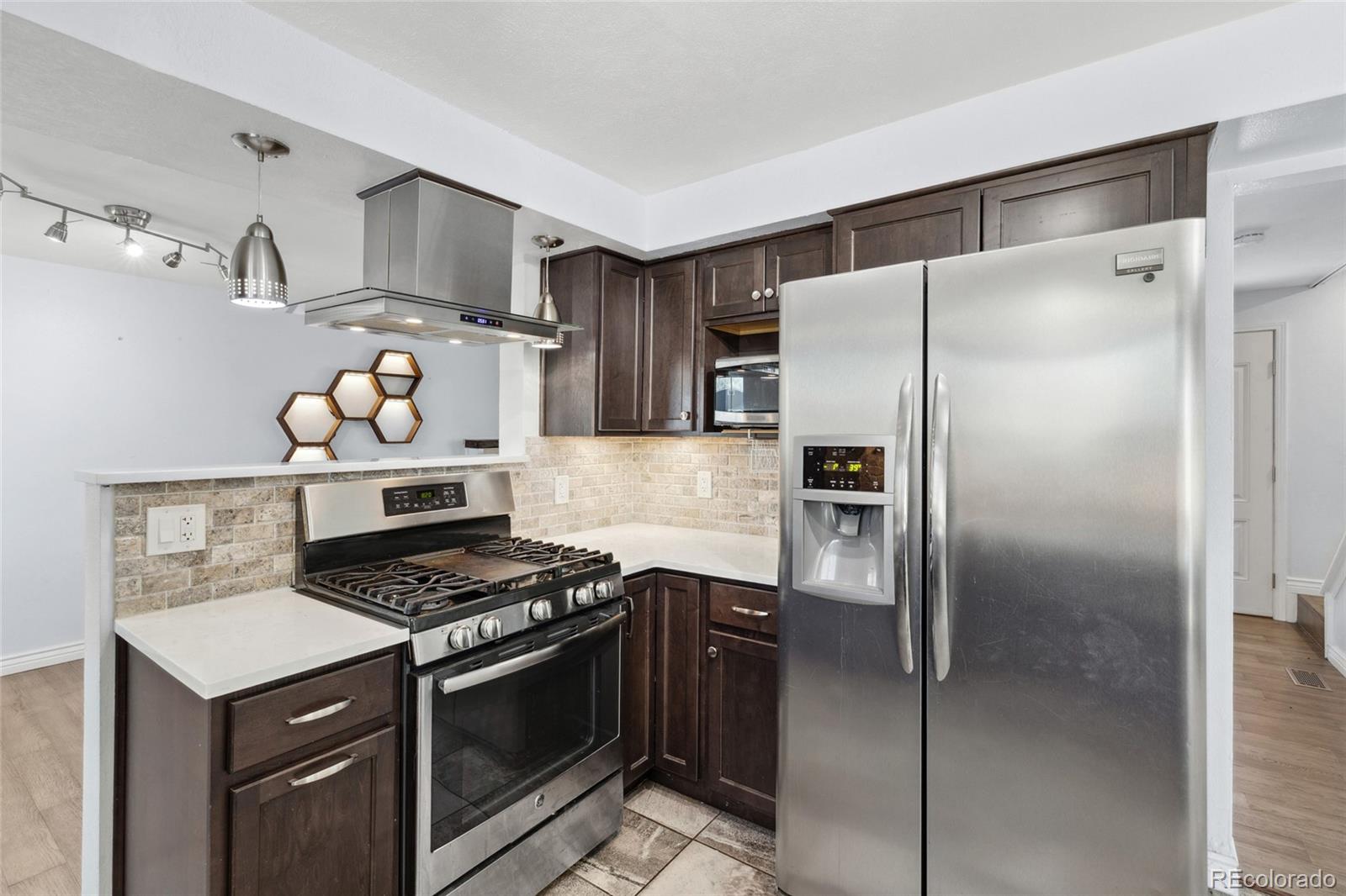 MLS Image #13 for 4860 s field way,littleton, Colorado