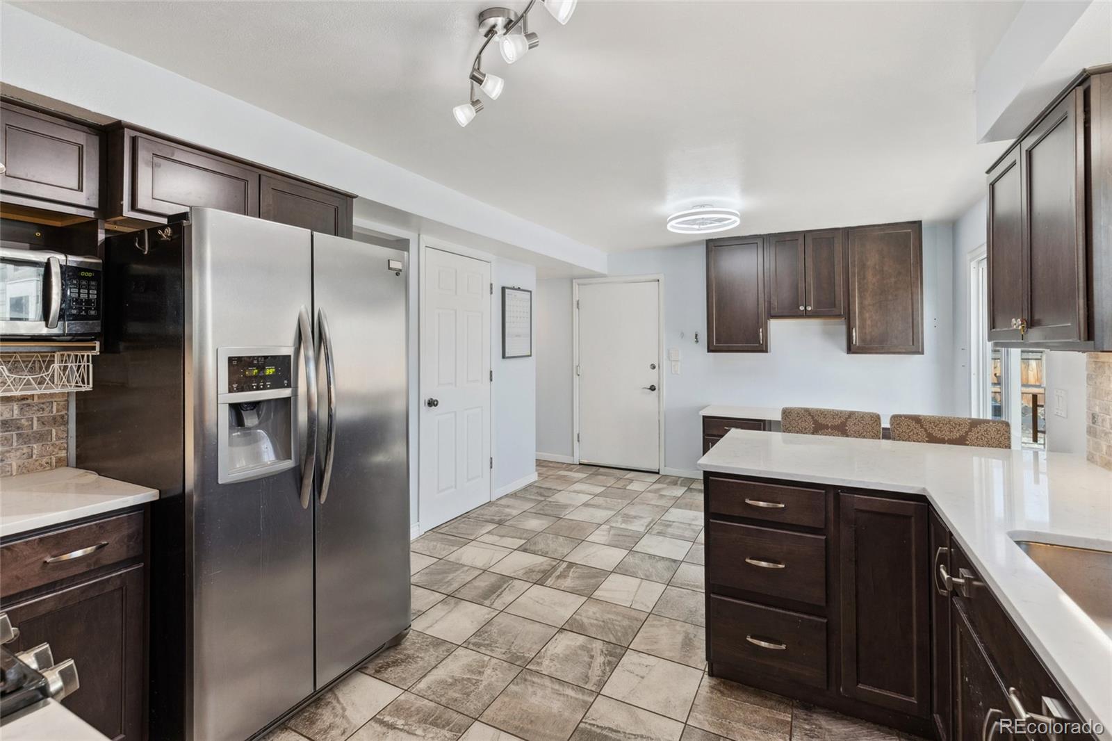 MLS Image #14 for 4860 s field way,littleton, Colorado