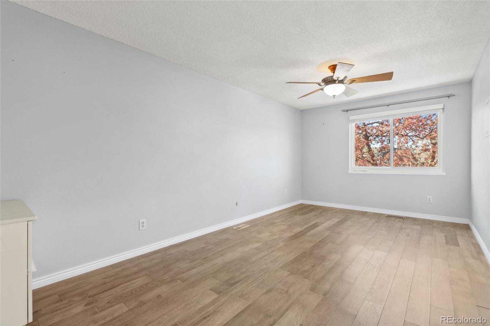 MLS Image #17 for 4860 s field way,littleton, Colorado