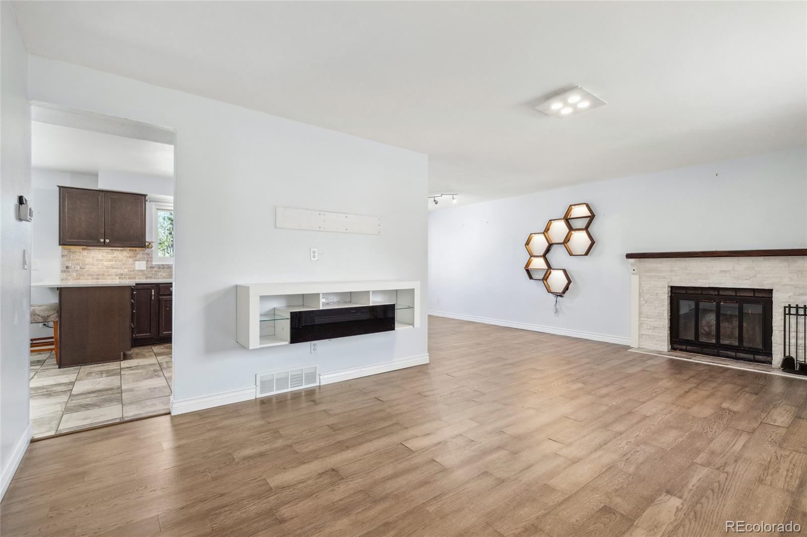 MLS Image #5 for 4860 s field way,littleton, Colorado