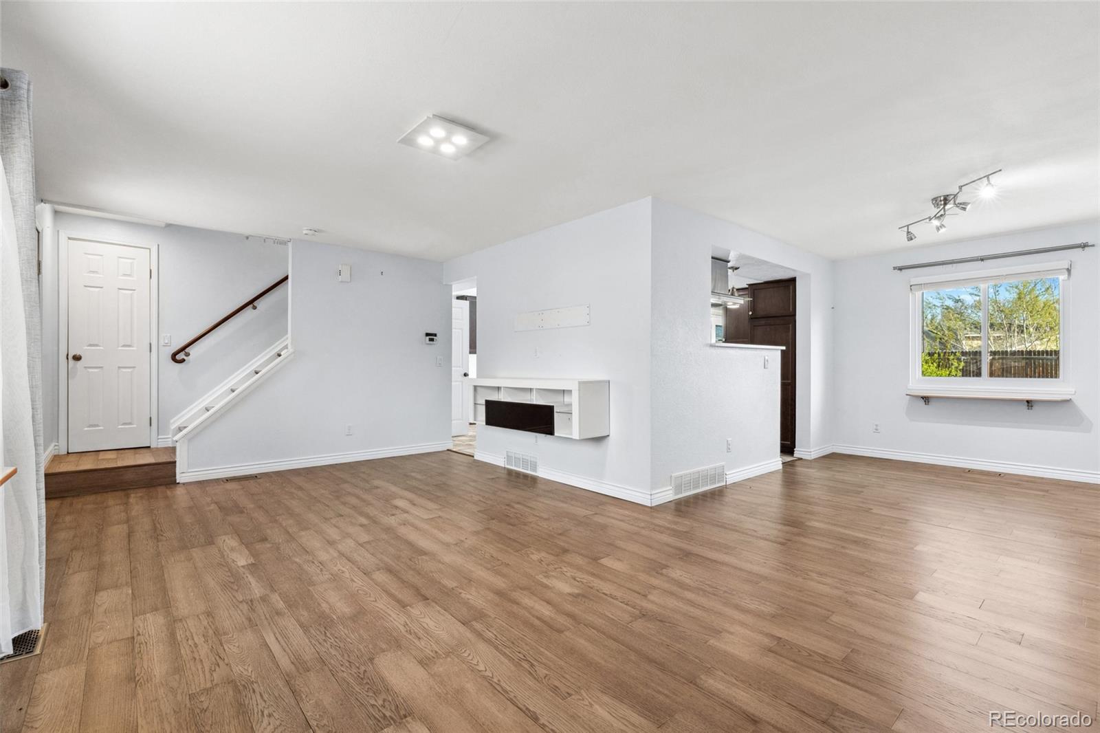 MLS Image #8 for 4860 s field way,littleton, Colorado