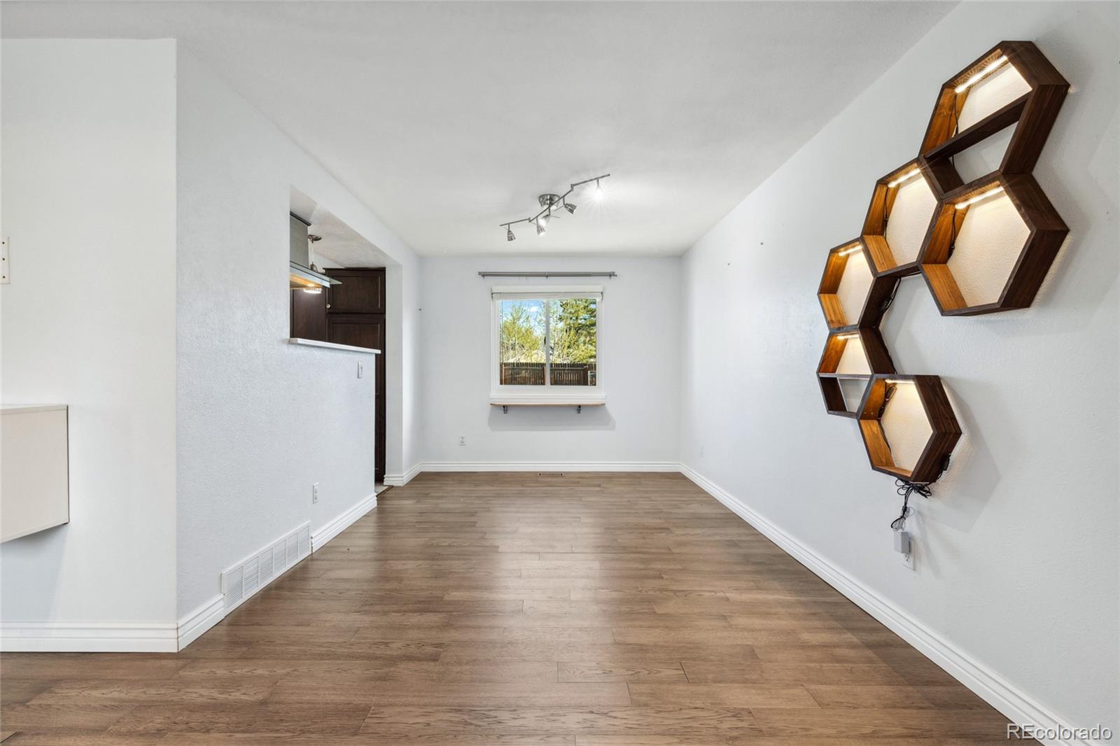 MLS Image #9 for 4860 s field way,littleton, Colorado