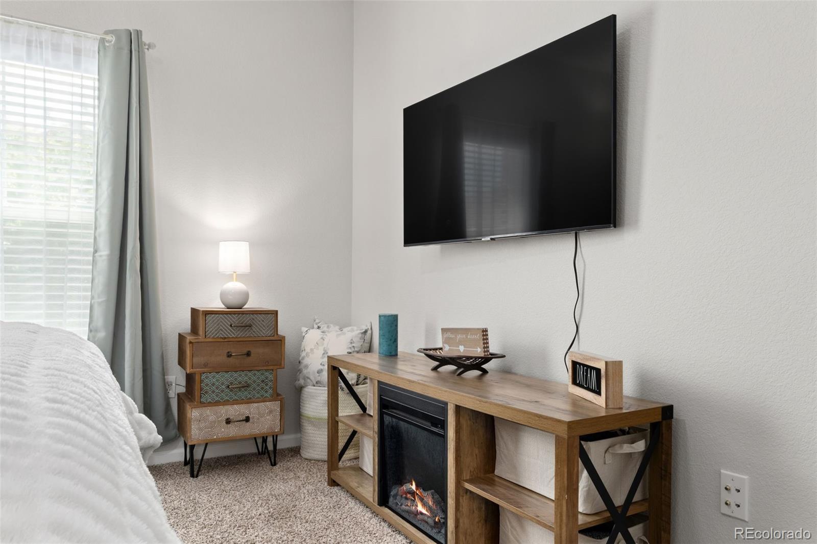 MLS Image #20 for 23346 e 5th place,aurora, Colorado