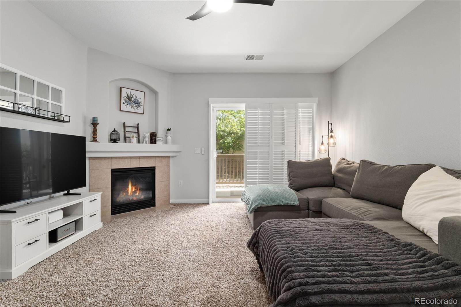 MLS Image #3 for 23346 e 5th place,aurora, Colorado