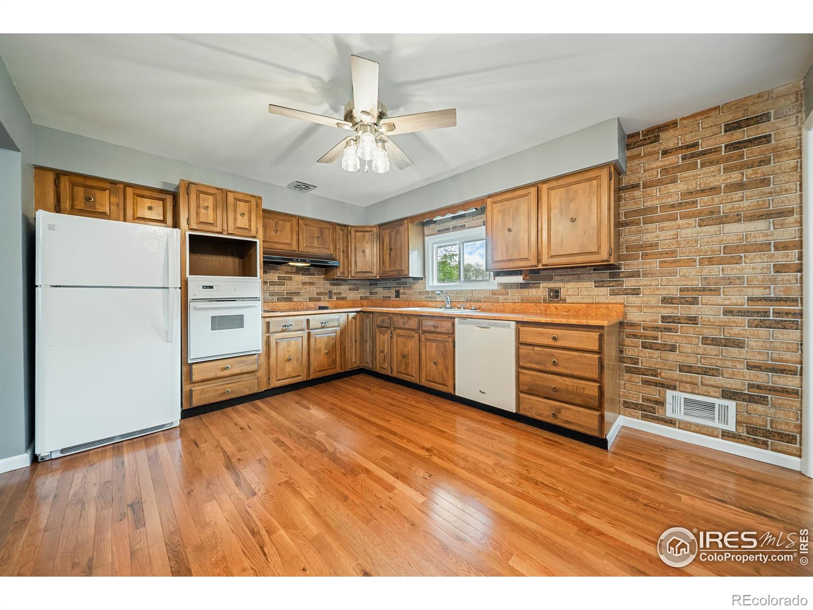 MLS Image #5 for 910  carol street,fort morgan, Colorado