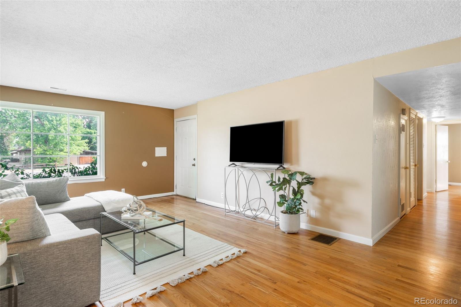 MLS Image #3 for 4616 e yale avenue,denver, Colorado