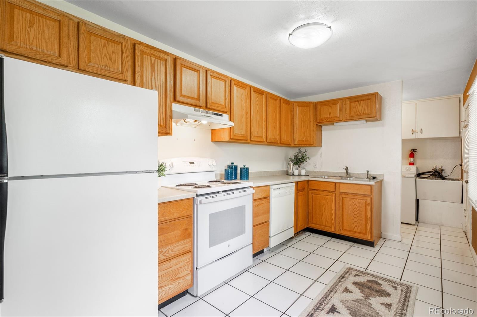 MLS Image #7 for 4616 e yale avenue,denver, Colorado