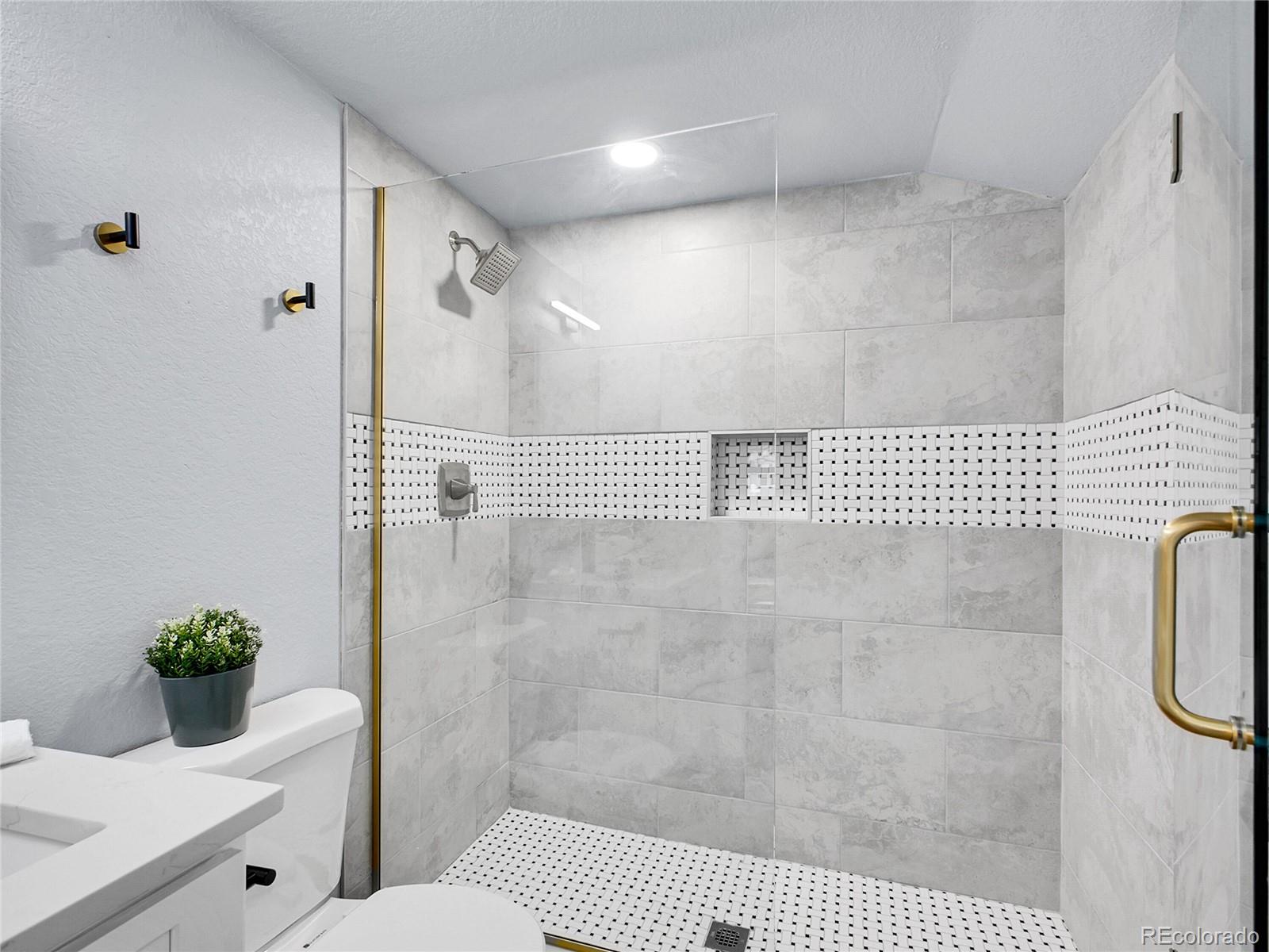 MLS Image #19 for 5152  bryant street,denver, Colorado