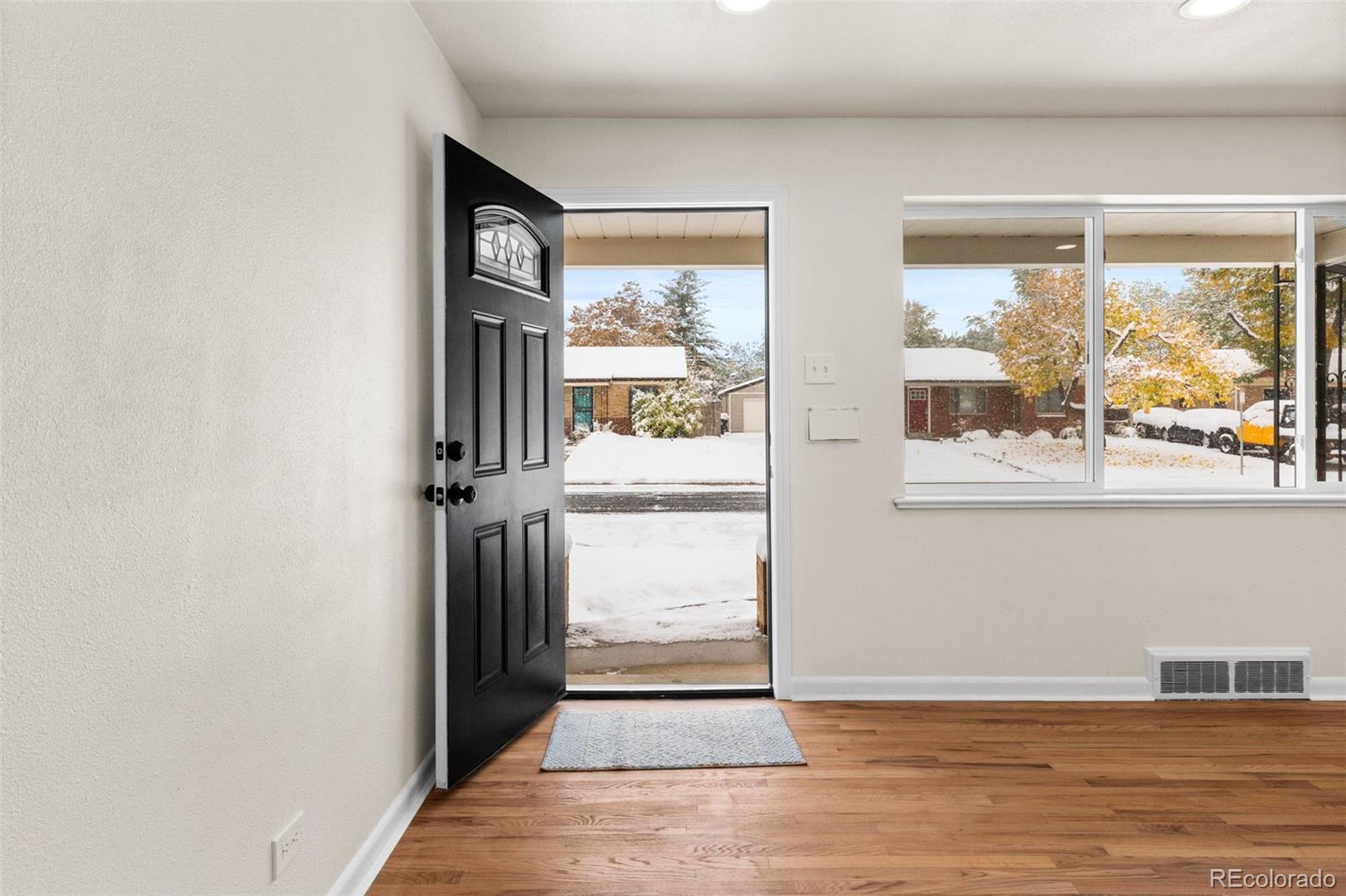 CMA Image for 7555 E 22nd Avenue,Denver, Colorado