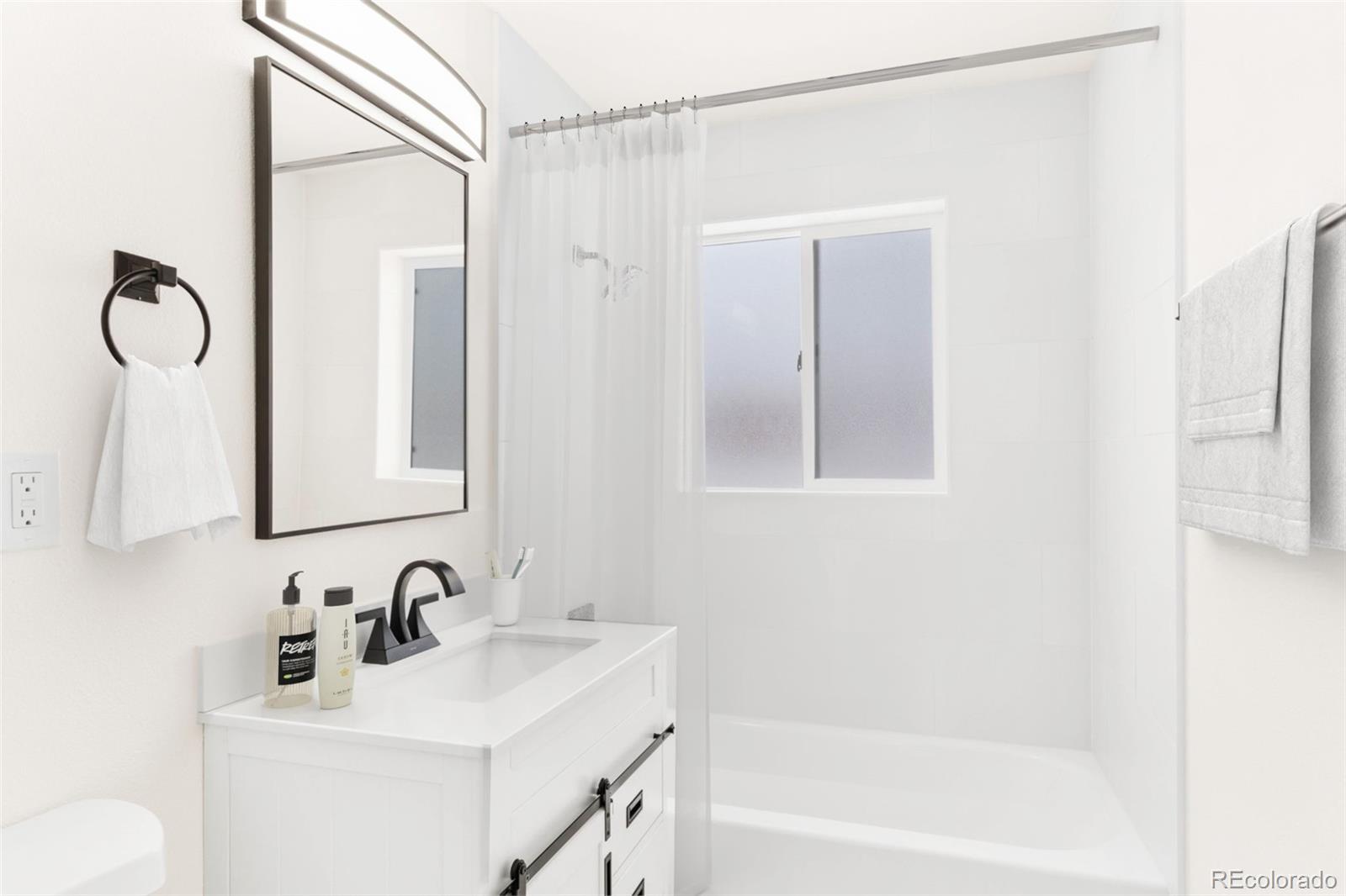 MLS Image #30 for 7555 e 22nd avenue,denver, Colorado