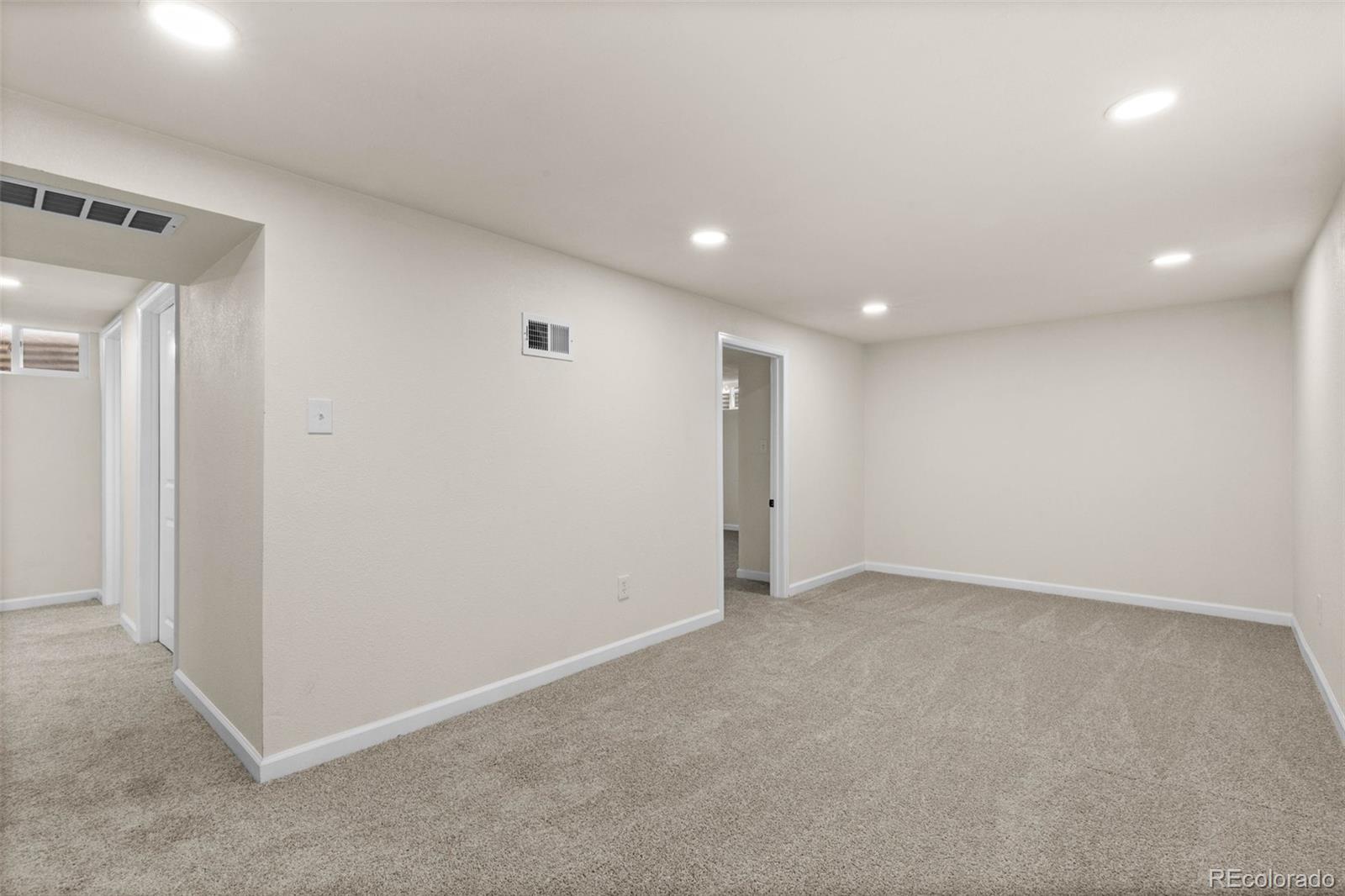 MLS Image #34 for 7555 e 22nd avenue,denver, Colorado