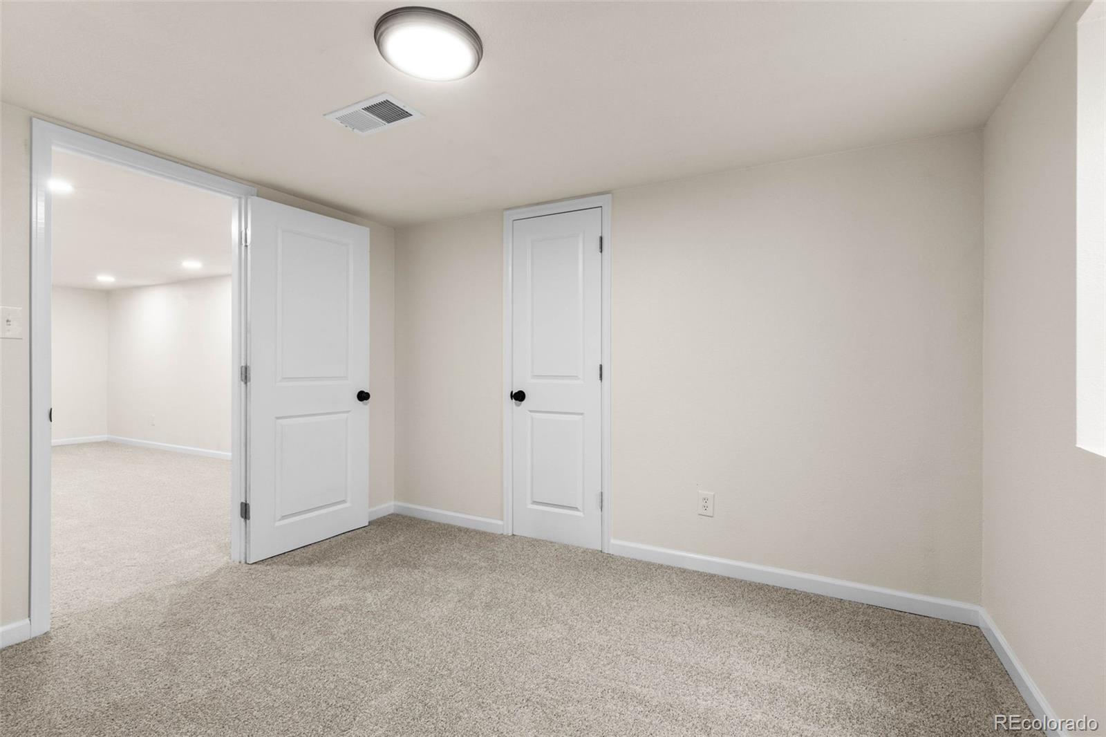 MLS Image #37 for 7555 e 22nd avenue,denver, Colorado