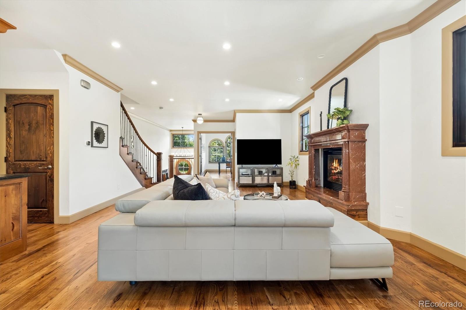 MLS Image #4 for 570  monroe street,denver, Colorado