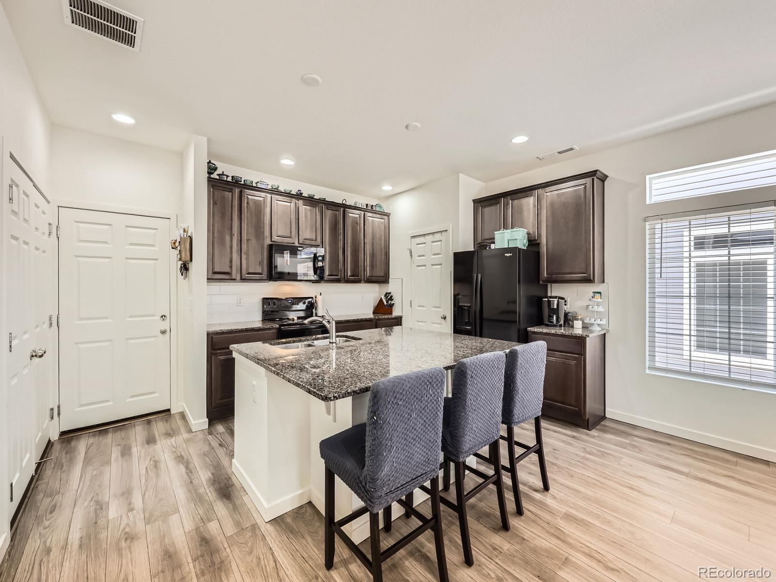 MLS Image #2 for 9237  delgany point,colorado springs, Colorado